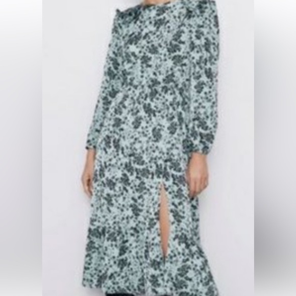 Zara Dresses & Skirts - Zara‎ Floral Blue and Black midi dress size m long sleeve v-neck ruffled